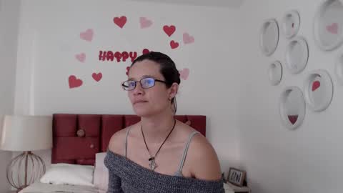 sereneclarks_ online show from 02.19.25