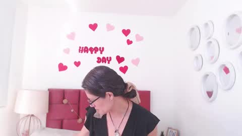 sereneclarks_ online show from 02.24.25