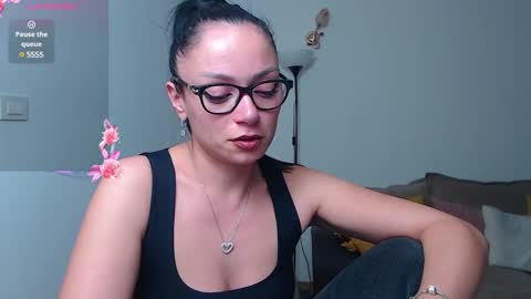 SereneSophi online show from 01.31.25