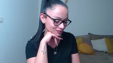 SereneSophi online show from 03.10.25