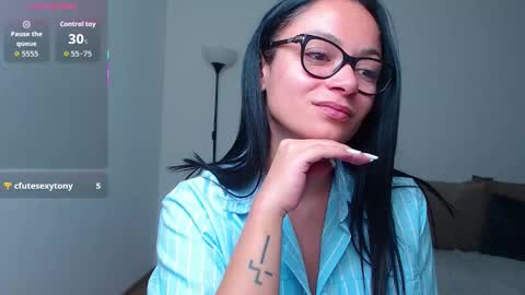 SereneSophi online show from 11.27.25