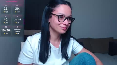 SereneSophi online show from 03.04.26