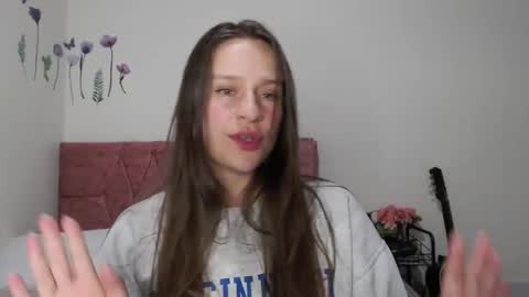 serenity_crystal online show from 12.06.24