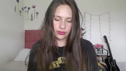 serenity_crystal online show from 01.02.25
