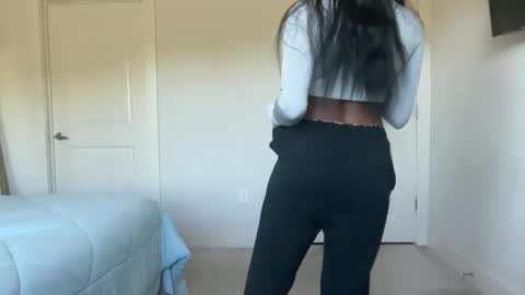 Serenity Bee   online show from 04.07.26