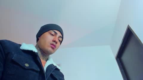 Snapshot of sergio__ferrer chatting on 10.22.25 SERGIO FERRER online show from 10.22.25