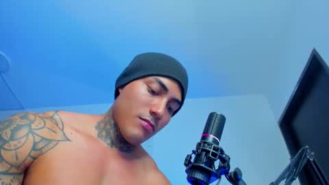 Snapshot of sergio__ferrer chatting on 10.28.25 SERGIO FERRER online show from 10.28.25