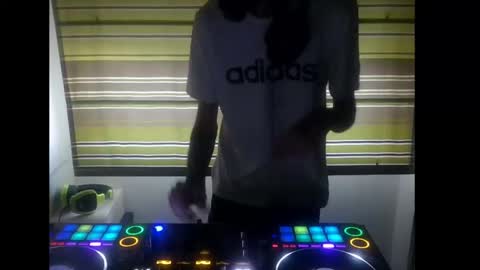Dj Notorious aka bionik hand online show from 09.16.25