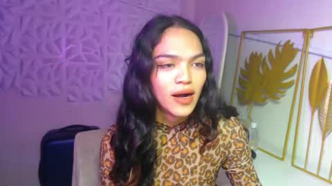 Bella online show from 11.18.25