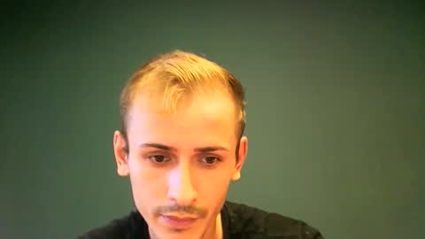 Snapshot of sesinha69 chatting on 10.25.25 Sesinha online show from 10.25.25