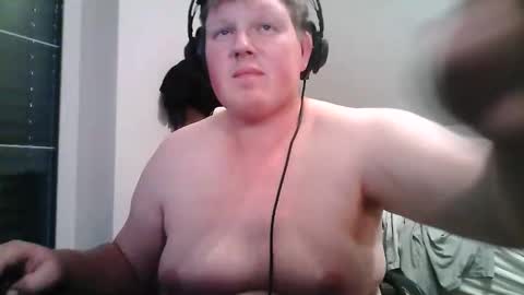 Snapshot of setcuna chatting on 05.16.26 setcuna online show from 05.16.26