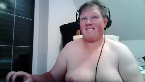 Snapshot of setcuna chatting on 05.19.26 setcuna online show from 05.19.26