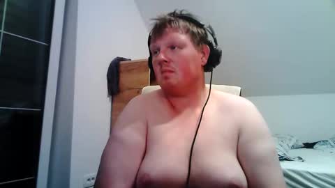Snapshot of setcuna chatting on 05.27.26 setcuna online show from 05.27.26