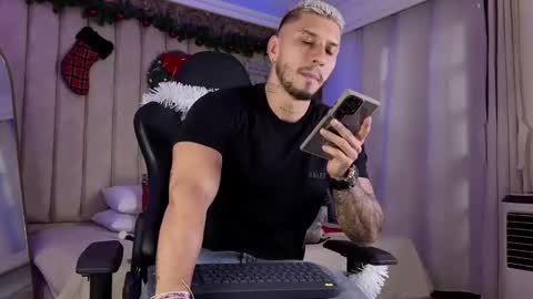 HEY IM SETH online show from 12.30.24