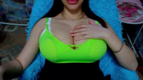 Snapshot of seu_cute chatting on 09.17.25 seu_cute online show from 09.17.25