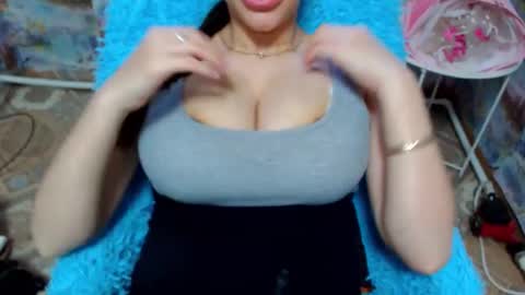 Snapshot of seu_cute chatting on 09.24.25 seu_cute online show from 09.24.25