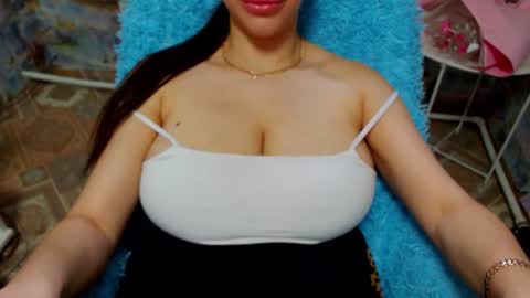 seu_cute online show from 11.18.25