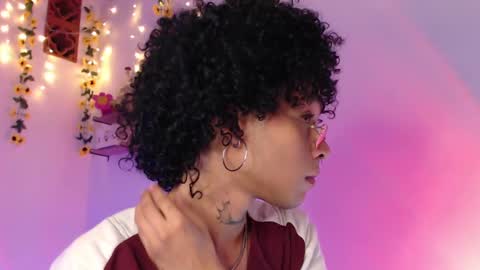 Snapshot of seven7xis chatting on 03.08.25 Alexis online show from 03.08.25