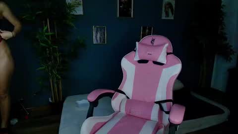 seven_sinsss online show from 12.16.25