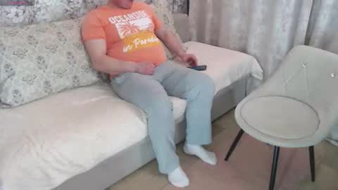 Roxy Kate Mary Alex Arnold online show from 03.20.26