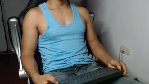 Snapshot of sexatlexx chatting on 02.06.25 arnold online show from 02.06.25