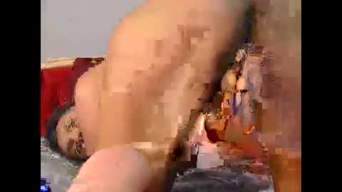 Snapshot of sexbomb6t9 chatting on 01.01.25 SEX BOMB 6T9 online show from 01.01.25