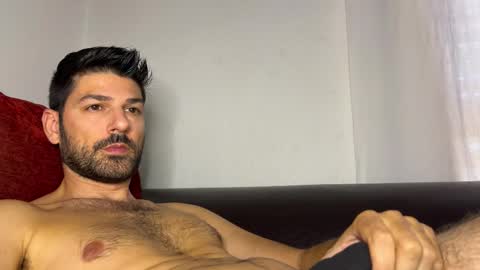 Snapshot of sexfriendch chatting on 09.30.25 Lucenzo  online show from 09.30.25