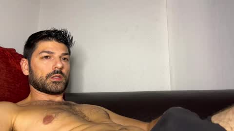 Snapshot of sexfriendch chatting on 10.03.25 Lucenzo  online show from 10.03.25