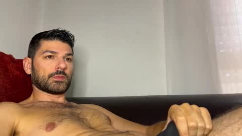 Snapshot of sexfriendch chatting on 10.15.25 Lucenzo  online show from 10.15.25