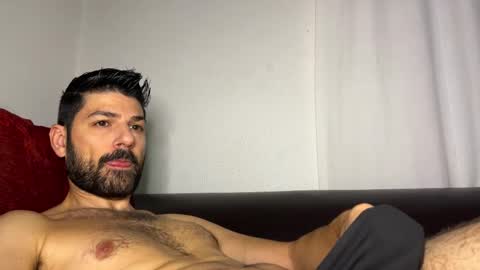 Lucenzo  online show from 12.21.25