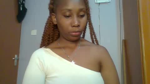 Snapshot of sexie_curvie chatting on 01.24.25 Maggie online show from 01.24.25