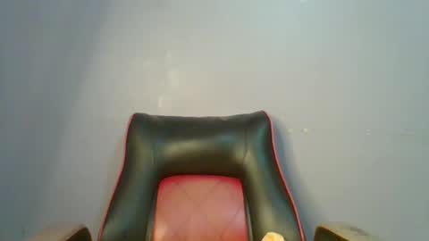 Snapshot of sexie_curvie chatting on 01.26.25 Maggie online show from 01.26.25