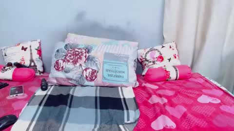 Snapshot of sexiebootyjoyxx chatting on 02.19.25 sexiebootyjoyxx online show from 02.19.25