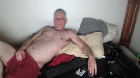Snapshot of sexisgood0 chatting on 05.17.26 sexisgood0 online show from 05.17.26