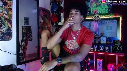 Snapshot of sexo_aharon chatting on 09.09.25 Aharon ravelo online show from 09.09.25