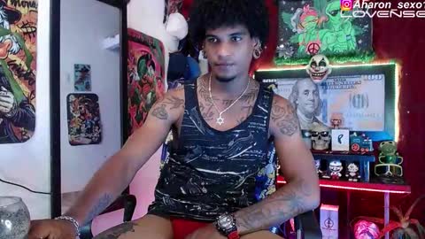 Snapshot of sexo_aharon chatting on 09.10.25 Aharon ravelo online show from 09.10.25