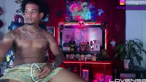 Snapshot of sexo_aharon chatting on 03.29.26 Aharon ravelo online show from 03.29.26