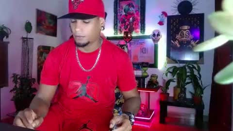 Aharon  ravelo online show from 06.12.26