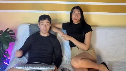 KhidaMilo online show from 09.26.25