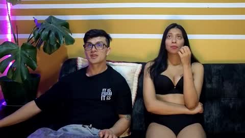 KhidaMilo online show from 10.25.25