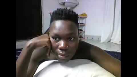 sexqueen02 online show from 02.05.25