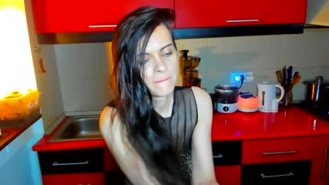 Snapshot of sexqueen1111 chatting on 02.04.26 sexqueen1111 online show from 02.04.26