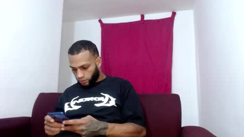 Snapshot of sexseason777 chatting on 10.09.25 STIIV G online show from 10.09.25