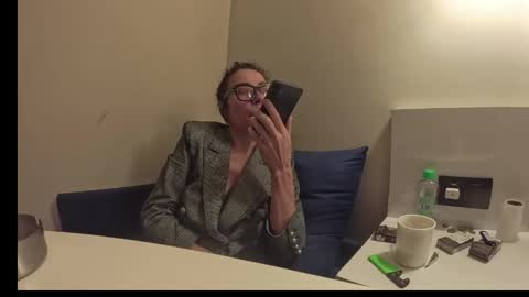 sextilyon online show from 04.19.26