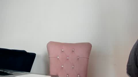 SARA    online show from 10.05.25