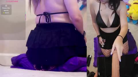 Snapshot of sexvixxen chatting on 09.29.25 SexVixxen online show from 09.29.25