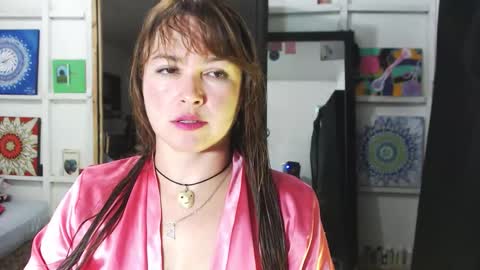 Snapshot of sexwwoman chatting on 10.23.25 CHIARA online show from 10.23.25