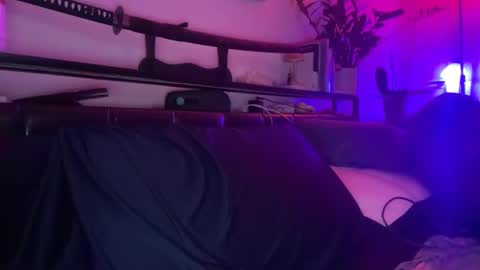 Snapshot of sexxfreak21 chatting on 10.19.25 sexxfreak21 online show from 10.19.25