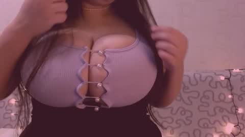 Snapshot of sexxgirlboy chatting on 10.03.25 Julia online show from 10.03.25