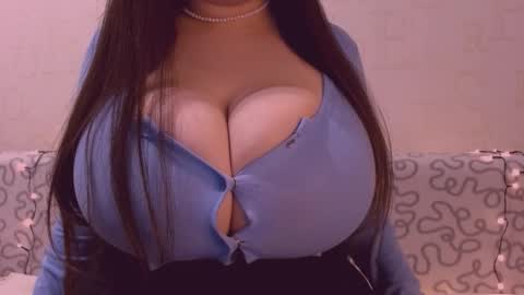 Snapshot of sexxgirlboy chatting on 11.09.25 Julia online show from 11.09.25